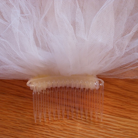 Four Tier Fingertip Bridal Veil with Lace